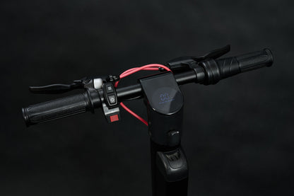 AINOHOT S07 漆黒 特定小型原動機付自転車  電気自動車のフロントLCDスクリーン